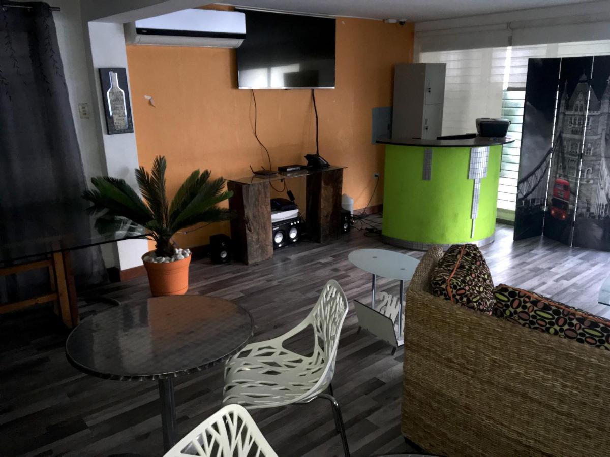 Serenade Lodging Rooms Panama City Ngoại thất bức ảnh